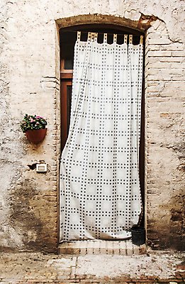 포토 JPG 해외이미지 외관 유럽 벽 건축양식 출입구 주택 사람없음 야외 건물 목재 문 이탈리아 수확 입장 묘사 아치 대문 옛날 스타일 해외202004 해외포토 나무 건축물 건축 나라 농업 재료 파일형식 이미지허브