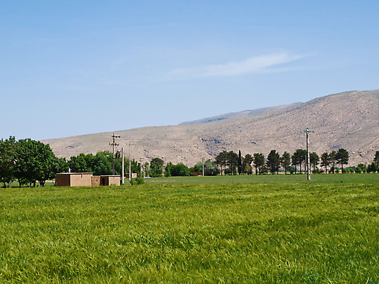 포토 JPG 해외이미지 나무 밭 건축양식 하늘 바람 산 풍경 사람없음 초록색 맑음 이란 해외202004 해외포토 자연요소 식물 건축 컬러 농업 중동 날씨 파일형식 이미지허브