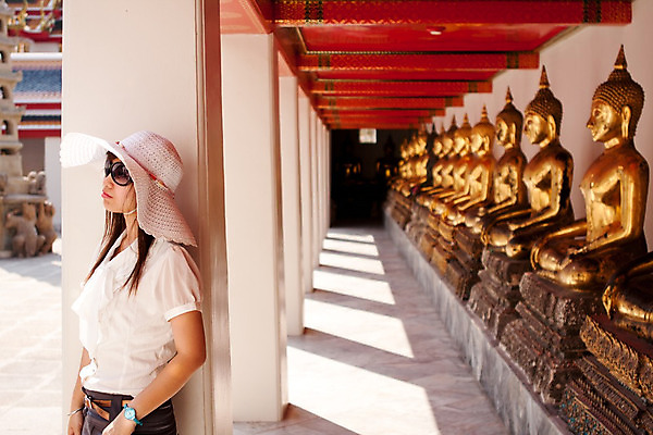 포토 JPG 해외이미지 라이프스타일 드레스 여자 행복 아시아 얼굴 여행 포즈 백그라운드 휴가 발렌타인데이 선물 한명 동양인 성인 빨간색 파란색 숫자 일본 축제 중국 기쁨 흰색 표현 사찰 화려 우아함 달콤 고립 해외202004 해외포토 문자 1 옷 감정 나라 컬러 컨셉 종교건축 데이이벤트 사람 인종 생활 신체부위 맛 파일형식 이미지허브