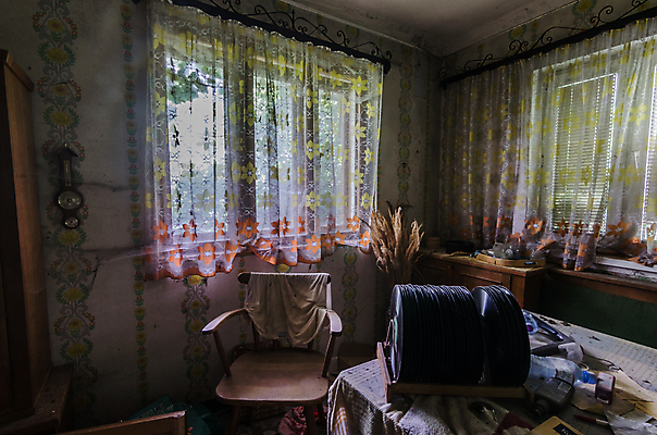 포토 JPG 해외이미지 벽 건축양식 창문 주택 이야기 사람없음 건물 탐험 역사 빌라 천연기념물 발견 떠남 무인 옛날 파멸 해외202004 해외포토 건축물 건축 컨셉 모션 파일형식 소멸 이미지허브