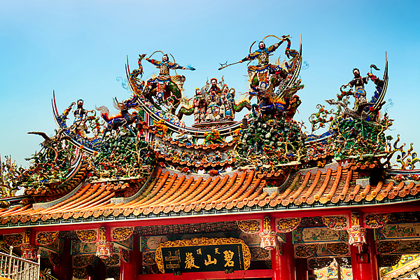 포토 JPG 해외이미지 구름 아시아 종교 전통문화 건축양식 하늘 지붕 중국문화 동양인 사람없음 건물 장식 컬러풀 중국 용 사찰 화려 영혼 대만 해외202004 해외포토 자연요소 동양문화 전통 건축물 건축 나라 문화 컬러 외국문화 컨셉 종교건축 인종 파일형식 이미지허브