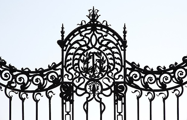 포토 JPG 해외이미지 디자인 실루엣 유럽 여행 백그라운드 패턴 건축양식 프레임 자물쇠 미술 사람없음 장식 울타리 금속 검은색 수확 화려 우아함 보호 철 묘사 복고 대문 대장장이 옛날 철강 철책 스타일 해외202004 해외포토 건축 나라 컬러 컨셉 무늬 농업 재질 문화예술 촬영기법 담장 문 파일형식 이미지허브