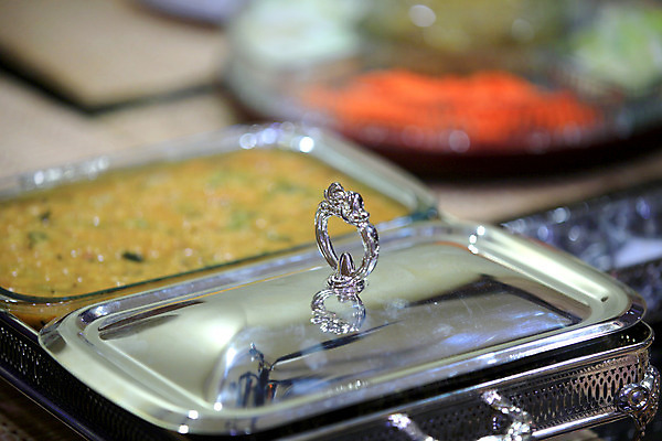 포토 JPG 해외이미지 식기 접시 음식 호텔 쟁반 요리 사람없음 파티 요식업 식당 식사 저녁식사 흰색 축하 신선 먹기 배고픔 서비스 준비 점심식사 뷔페 해외202004 해외포토 산업 컬러 컨셉 모션 숙소 이벤트 상점 파일형식 이미지허브