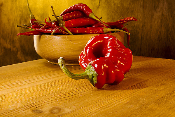 포토 JPG 해외이미지 식물 전통 문화 음식 백그라운드 채소 재료 고추 불 멕시코 건강 요리 사람없음 목재 빨간색 초록색 우주 주방 추위 수확 신선 뜨거움 양념 맛 향신료 묘사 오브젝트 메뉴 유기농 매움 날것 후추 연소 숙성 옛날 채식주의자 해외202004 해외포토 자연요소 나무 웰빙 컬러 컨셉 북아메리카 농업 채식 향미료 파일형식 이미지허브