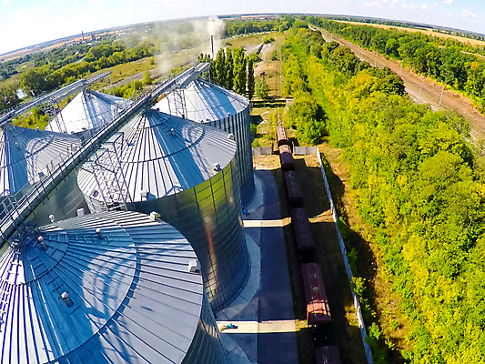 포토 JPG 해외이미지 식물 산업 밭 농업 밥 건조 옥수수 풍경 사람없음 건물 농장 우주 상점 금속 쓰레기통 시골 기둥 붓기 정상 낟알 컨테이너 엘리베이터 밀 창고 탱크 보리 객실 먼지 수납 격납고 골절 로딩 사일로 철강 터미널 해외202004 해외포토 건축물 건축 음식 의학 모션 재질 곡류 파일형식 이미지허브