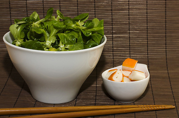 포토 JPG 해외이미지 다이어트 채소 오이 건강 마늘 어류 동양인 사람없음 컵 빛 식당 식사 샐러드 게 신선 막대기 맛 해외202004 해외포토 식기 음식 컨셉 갑각류 인종 상점 수중동물 파일형식 이미지허브