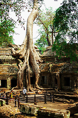 포토 JPG 해외이미지 아시아 종교 문화 도로 여행 지도 배낭 하늘 휴가 비행기 풍경 사람없음 야외 파란색 바위 사찰 계획 배낭여행 만들기 캄보디아 방문 동쪽 방법 백패커 해외202004 해외포토 나라 길 컬러 컨셉 가방 항공교통 종교건축 교통시설 모션 대중교통 돌_바위 방향 파일형식 이미지허브