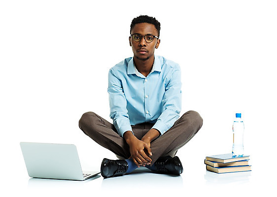 포토 JPG 해외이미지 학생 라이프스타일 손 응시 교육 남자 행복 여유 백그라운드 학교 성공 한명 미소 사람 앉기 책 물 노트북 스터디 컴퓨터 청춘 검은색 흰색 표현 잡기 자신감 대학교 고립 해외202004 해외포토 자연요소 1 시선 감정 컬러 컨셉 모션 표정 생활 신체부위 전자제품 학습 파일형식 이미지허브