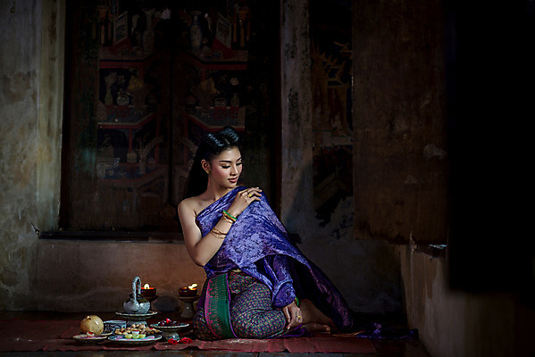 포토 JPG 해외이미지 전통 라이프스타일 드레스 옷 여자 꽃 행복 아시아 종교 문화 백그라운드 컨셉 불교 태국 미술 한명 사람 동양인 유행 공연 수확 표현 사찰 역사 우아함 연습 예술가 쇼 구식 옛날 흥미 존경 해외202004 해외포토 식물 1 감정 나라 농업 종교건축 문화예술 인종 이벤트 생활 파일형식 이미지허브