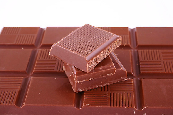 포토 JPG 해외이미지 모양 음식 조각 백그라운드 휴가 디저트 새로움 사탕 선물 사람없음 상자 갈색 쌓기 탑 초콜릿 검은색 사막 우유 에너지 바 달콤 맛 은색 설탕 먹기 은박지 크림 묘사 질감 칼로리 코코아 파열 깨짐 식용 카카오 해외202004 해외포토 건축물 음료 컬러 컨셉 모션 유제품 파일형식 이미지허브