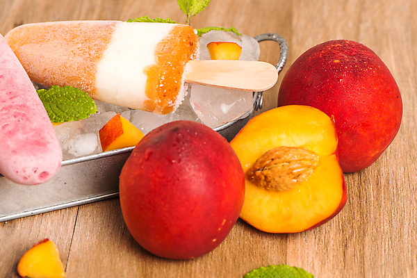 포토 JPG 해외이미지 단면 쟁반 실내 사람없음 얼음 달콤 시원함 민트 상큼 자두 과일조각 막대아이스크림 나무배경 해외202004 해외포토 자연요소 조각 백그라운드 과일 아이스크림 내부 맛 허브 파일형식 이미지허브