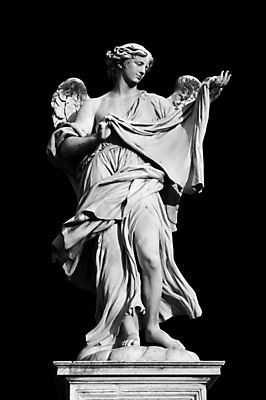 포토 JPG 해외이미지 종교 검은배경 천사 미술 사람없음 장식 조각상 기구 로마 자르기 열정 베일 고립 정물화 해외202004 해외포토 감정 백그라운드 모션 문화예술 조형물 검은색 이탈리아 그림 파일형식 이미지허브