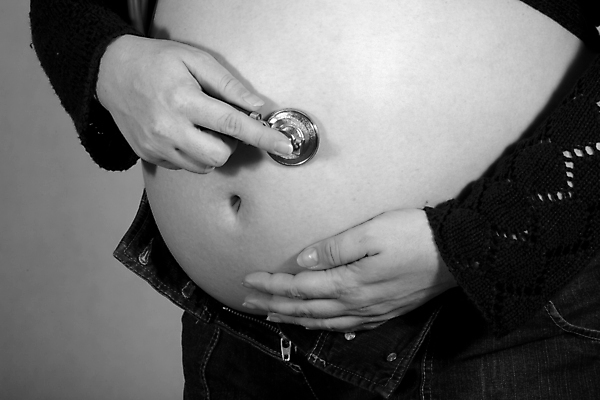 포토 JPG 해외이미지 백인 여자 행복 신체 가족 청진기 자연 엄마 새로움 건강 사랑 사람 사람없음 컬러풀 약 희망 임산부 임신 꿈 아기 신생아 잡기 기다림 예측 주기 자궁 내추럴 돌봄 처음 해외202004 해외포토 서양인 감정 컬러 컨셉 의학 관계 의료기기 모션 장기_의학 생태계 파일형식 이미지허브