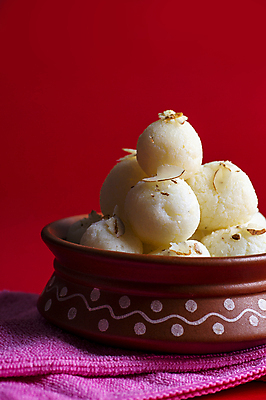 포토 JPG 해외이미지 디저트 사람없음 도자기 원형 사기그릇 냅킨 인도음식 해외포토 도형 그릇 음식 동양음식 파일형식 이미지허브