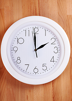 포토 JPG 해외이미지 손 디자인 얼굴 벽 시계 새로움 주택 실내 매달리기 사람없음 내부 목재 가로 갈색 공백 흰색 기구 도시 시간 판넬 원형 그룹 우아함 널 작음 확인 싱글 질감 심플 분 줄서기 파리(프랑스) 해외202004 해외포토 도형 나무 컬러 컨셉 재료 모션 건물 신체부위 크기 파일형식 이미지허브