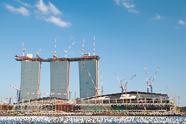 포토 JPG 해외이미지 주간 아이콘 디자인 외관 산업 아시아 여행 컨셉 건축양식 교실 하늘 호텔 새로움 동양인 풍경 사람없음 야외 건물 파란색 모래사장 도시 만 고급 우아함 카지노 기중기 휴양지 스카이라인 싱가폴 특별함 해외202004 해외포토 자연요소 건축물 교육 건축 나라 바다 컬러 학교 숙소 인종 장소 중장비 도박 파일형식 이미지허브