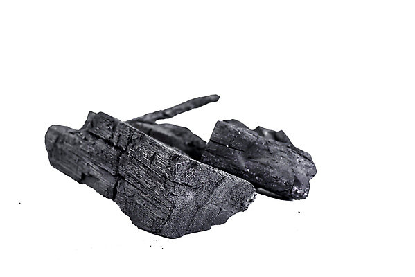 포토 JPG 해외이미지 산업 사람없음 목재 검은색 어둠 힘 에너지 난로 날것 연료 숯 자원 연소 고립 추출 해외202004 해외포토 나무 컬러 재료 난방기 파일형식 이미지허브