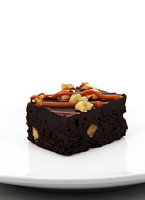 포토 JPG 해외이미지 음식 디저트 요리 사람없음 갈색 케이크 초콜릿 얼음 빵집 견과류 대접 달콤 맛 설탕 정사각형 고립 브라우니 페스츄리 해로움 해외202004 해외포토 자연요소 도형 빵 컬러 컨셉 상점 파일형식 이미지허브