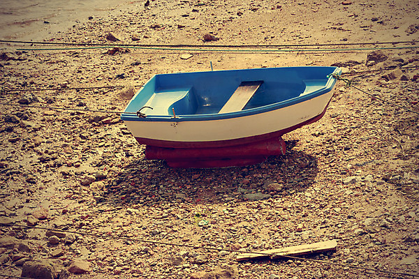 포토 JPG 해외이미지 바다 여행 컨셉 자연 낚시 휴가 사람없음 야외 목재 물 파란색 태양 침묵 수확 흰색 보트 나룻배 노젓기 닻 옛날 해외202004 해외포토 자연요소 나무 컬러 농업 배_교통 재료 모션 레저 소리 생태계 파일형식 이미지허브