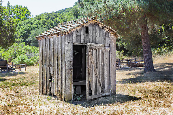포토 JPG 해외이미지 나무 외관 날씨 사람없음 야외 건물 목재 농장 갈색 욕실 수확 골동품 시골 오픈 균열 널 버리기 폐허 헛간 깨짐 방치 변기통 옛날 중고 해외202004 해외포토 식물 건축물 컬러 컨셉 농업 재료 모션 저장고 파일형식 이미지허브