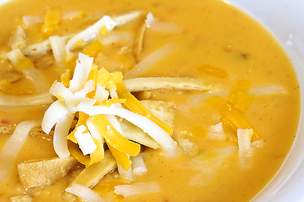 포토 JPG 해외이미지 접시 음식 다이어트 토마토 치즈 옥수수 요리 사람없음 식사 저녁식사 치킨 신선 뜨거움 사발 수프 먹기 크림 매움 슬라이스 레시피 점심식사 해외202004 해외포토 식기 채소 모션 유제품 곡류 건강 사기그릇 맛 닭고기요리 파일형식 이미지허브