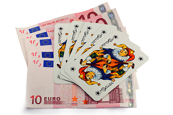 포토 JPG 해외이미지 종이 백그라운드 컨셉 지폐 돈 비즈니스 성공 사람없음 동전 저축 유로 게임 우승 10 쌍 신용카드 4 행운 재산 도박 큼 왕 가득함 심볼 카지노 속도 흥분 투자 결제 포커 잭 욕심 대출 빚 고립 복권 잭팟 적자 조커 해외202004 해외포토 감정 놀이 금융 경제 숫자 최고 트럼프 크기 파일형식 이미지허브