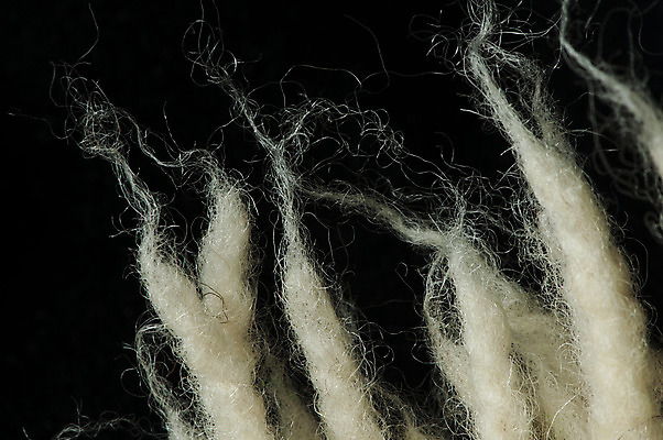 포토 JPG 해외이미지 전통 디자인 옷 백그라운드 컨셉 패턴 오렌지 따뜻함 사람없음 검은색 줄무늬 흰색 직물 양 뜨개질 실 닫기 제조 묘사 생태계 질감 부드러움 섬유 솜털 짜임 내추럴 양모 양털 필라멘트 핸드메이드 뜨개옷 해외202004 해외포토 컬러 무늬 과일 포유류 모션 취미 감각 파일형식 이미지허브