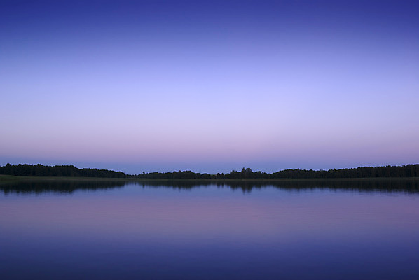 포토 JPG 해외이미지 호수 자연 하늘 풍경 사람없음 물 파란색 반사 평화 어둠 침묵 황혼 새벽 저녁 폴란드 수평선 해외202004 해외포토 자연요소 유럽 컬러 컨셉 소리 일몰 야간 생태계 파일형식 이미지허브