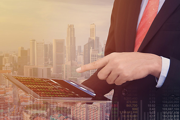 포토 JPG 해외이미지 직업 컨셉 비즈니스 성공 그래프 미래 아이디어 창조 정장 사람없음 금융 사무실 거래 성장 도시 비즈니스맨 주식 위험 대표 분석 경영자 외화 투자 이익 경영 고용 마케팅 적자 해외202004 해외포토 옷 남자 경제 구직 직장인 리더 채용 파일형식 이미지허브