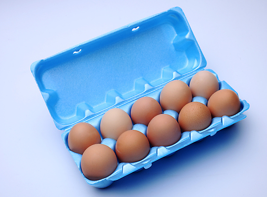 포토 JPG 해외이미지 동물 전통 음식 백그라운드 재료 포장 교통시설 자연 조류 세포 건강 요리 사람없음 파란색 상자 노란색 계란 식사 치킨 흰색 축하 신선 오픈 10 원형 그룹 아침식사 보호 컨테이너 먹기 오브젝트 유기농 날것 패키지 수납 짐싸기 판지 고립 단백질 삶기 생식 줄서기 처음 취급주의 핸드메이드 해외202004 해외포토 도형 웰빙 산업 컬러 교통 컨셉 모션 경고 숫자 알 시설 생태계 닭고기요리 영양소 파일형식 이미지허브