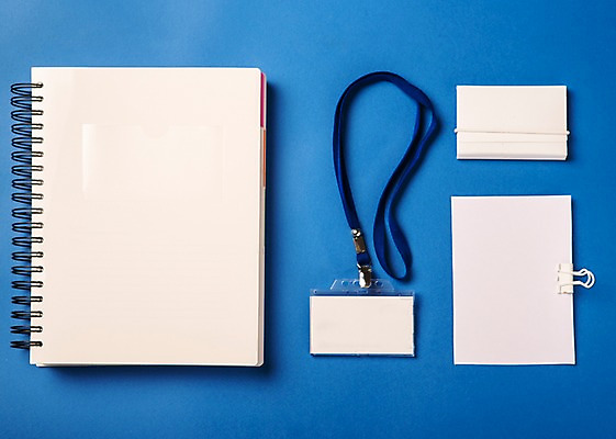 포토 JPG 스튜디오촬영 종이 배경화면 비즈니스 실내 집게 사람없음 사무용품 공책 오브젝트 사원증 국내포토 문구용품 내부 파일형식