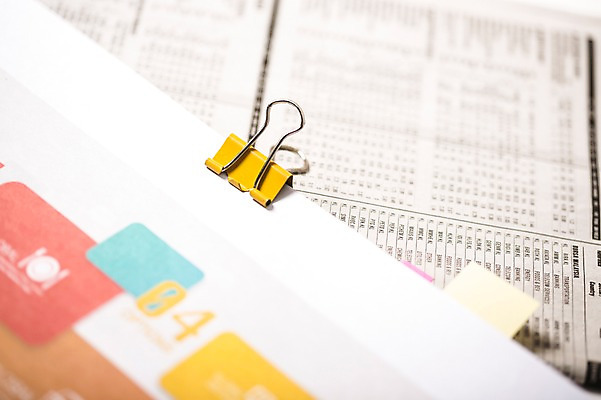 포토 JPG 스튜디오촬영 종이 배경화면 비즈니스 실내 집게 사람없음 사무용품 오브젝트 문서 국내포토 문구용품 내부 파일형식