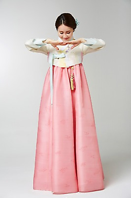 포토 JPG 스튜디오촬영 전신 여자 명절 포즈 실내 한명 서기 사람 동양인 성인 30대 한국인 절 한복 여자만 여자한명만 성인여자만 성인한명만 성인여자한명만 장년만 장년여자만 장년여자한명만 성인만 국내포토 1 한국전통 전통 기념일 모션 인종 내부 장년 인사 전통의상 파일형식