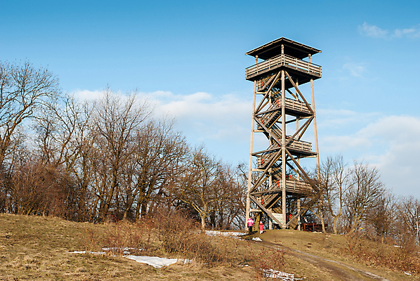 포토 JPG 해외이미지 계절 겨울 사람 사람없음 목재 탑 고도 단계 해외202004 해외포토 나무 건축물 재료 파일형식 이미지허브