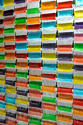 포토 JPG 해외이미지 산업 음료 사람없음 초록색 물 반려동물 컬러풀 글로벌 환경 재활용 흰색 투명 액체 환경오염 지저분함 보호 쓰레기 폐기물 상품 컨테이너 플라스틱 버리기 상쾌 에코 생태계 부드러움 낭비 생태학 소다 중고 해외202004 해외포토 자연요소 동물 교육 감정 컬러 컨셉 모션 재질 감각 친환경 파일형식 이미지허브