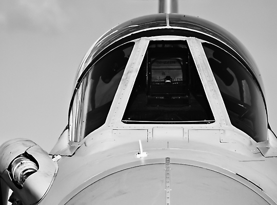 포토 JPG 해외이미지 유럽 산업 날개 비행기 사람없음 기계 덮개 공항 매끈함 지중해 공군 묘사 항공 전쟁 제트기 폭풍 에어쇼 몰타섬 해외202004 해외포토 나라 바다 섬 항공교통 교통시설 날씨 대중교통 군대 뚜껑 감각 쇼 몰타 파일형식 이미지허브