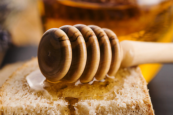 포토 JPG 해외이미지 꽃 음식 빵 조각 백그라운드 건강 사람없음 목재 노란색 숟가락 펼침 껍질 시골 신선 항아리 달콤 맛 아침식사 바게트 굽기 슬라이스 토스트 꿀 라벤더 덩어리 핸드메이드 해외202004 해외포토 나무 식물 컬러 컨셉 재료 모션 수저 식사 도자기 구이 허브 파일형식 이미지허브