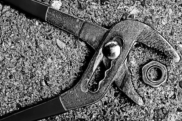 포토 JPG 해외이미지 손 새로움 주택 집게 손잡이 사람없음 물 금속 힘 기계 장비 견과류 공구 나사 스패너 업무 오픈 수리 자르기 철 오브젝트 볼트 고정 펜치 무거움 조절 배관공 조이기 철강 하드웨어 해외202004 해외포토 자연요소 컨셉 모션 재질 건물 신체부위 컴퓨터 도구 작업 무게 파일형식 이미지허브