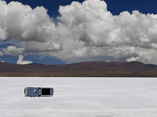 포토 JPG 해외이미지 구름 여행 컨셉 밭 통신 자연 하늘 산 아이디어 건조 세포 풍경 사람없음 야외 가로 여름 파란색 전자제품 스마트폰 스크린 침묵 사막 흰색 키보드 오픈 뜨거움 은색 땅 전화기 오브젝트 소금 장면 지역 가뭄 내추럴 키패드 수평선 해외202004 해외포토 자연요소 계절 컬러 농업 날씨 핸드폰 스마트기기 소리 생태계 파일형식 이미지허브