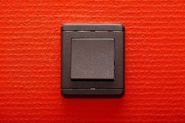 포토 JPG 해외이미지 벽 벽지 조명 사람없음 빨간색 빛 검은색 램프 닫기 심플 스위치 해외202004 해외포토 컬러 모션 파일형식 이미지허브