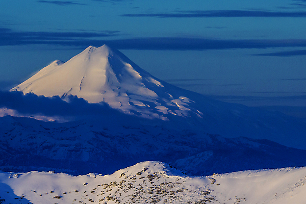 포토 JPG 해외이미지 여행 겨울 자연 휴가 산 풍경 사람없음 야외 파란색 냉동 얼음 미국 일몰 추위 흰색 정상 화산 칠레 남쪽 절정 해외202004 해외포토 자연요소 계절 컬러 북아메리카 노을 남아메리카 방향 생태계 파일형식 이미지허브