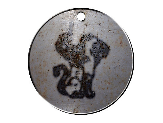 포토 JPG 해외이미지 동물 문화 백그라운드 일러스트 목걸이 기술 미술 사람없음 금속 수확 원형 역사 보석 문신 메달 심볼 사인 신화 해적 몬스터 옛날 철강 해외202004 해외포토 도형 농업 장신구 재질 문화예술 광석 도둑 상_상패 파일형식 이미지허브