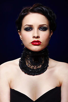 포토 JPG 해외이미지 백인 모델 헤어스타일 여자 유럽 얼굴 포즈 신체 갈색머리 건강 한명 사람 파란색 유행 화장품 흰색 신선 화려 우아함 피부 피부관리 목 돌봄 스타일 해외202004 해외포토 서양인 1 나라 컬러 컨셉 모션 신체부위 뷰티 파일형식 이미지허브