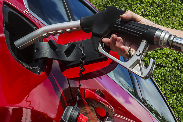 포토 JPG 해외이미지 교통시설 자동차 사람없음 힘 운전 휘발유 석유 탱크 연료 가스 주유소 펌프 노즐 디젤 삽입 해외202004 해외포토 육상교통 교통 모션 시설 파일형식 이미지허브