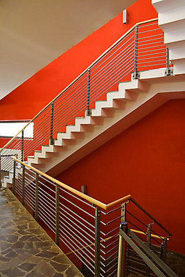 포토 JPG 해외이미지 디자인 벽 여행 건축양식 바닥 주택 실내 미술 사람없음 건물 목재 빨간색 빛 계단 방 상승 오르기 대리석 단계 스타일 해외202004 해외포토 나무 건축물 건축 컬러 컨셉 재료 모션 문화예술 내부 파일형식 이미지허브