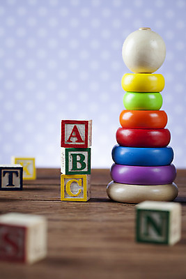 포토 JPG 해외이미지 교육 어린이 백그라운드 컨셉 장난 곰 상상 놀이 탁자 아이디어 오리 부츠 창조 소년 사람없음 목재 빨간색 파란색 세트 컬러풀 장난감 검은색 수확 게임 아기 쌍 책상 고무 설정 해외202004 해외포토 나무 동물 남자 컬러 가구 신발 농업 재료 포유류 조류 사람 파일형식 이미지허브