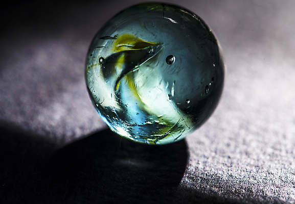 포토 JPG 해외이미지 길 어린이 백그라운드 공 유리 놀이 추상 휴식 사람없음 장식 빛 컬러풀 장난감 반사 평화 힘 경쟁 활발 자유 게임 원형 투명 당기기 작음 크리스탈 자르기 심볼 순수 오브젝트 대리석 강렬 해외202004 해외포토 도형 컬러 컨셉 무늬 재료 모션 재질 사람 크기 광석 파일형식 이미지허브