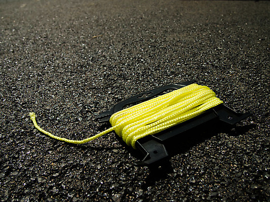 포토 JPG 해외이미지 백인 직업 산업 줄 백그라운드 건축양식 사람없음 노란색 기계 도구 공구 업무 작업실 수리 제조 묘사 오브젝트 건축업자 계약자 고립 땅바닥 직진 콘크리트 해외202004 해외포토 서양인 건축 컬러 바닥 작업 계약 파일형식 이미지허브