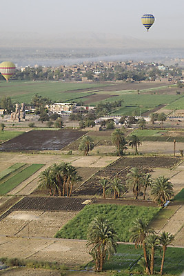 포토 JPG 해외이미지 여행 밭 아프리카 하늘 아침 휴가 이집트 풍경 사람없음 관광지 계곡 새벽 자유 뜨거움 가스 풍선 이국적 해외202004 해외포토 주간 자연요소 나라 컨셉 농업 파일형식 이미지허브