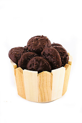 포토 JPG 해외이미지 음식 조각 재료 디저트 발렌타인데이 사랑 사람없음 갈색 쿠키 케이크 초콜릿 어둠 블록 우유 견과류 바 달콤 맛 매끈함 설탕 굽기 칼로리 코코아 고립 깨짐 해외202004 해외포토 감정 음료 컬러 컨셉 데이이벤트 유제품 감각 구이 파일형식 이미지허브